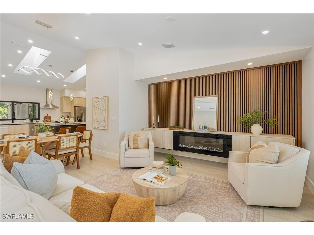 5105 Berkeley Drive Naples FL 34112 225077072 image21