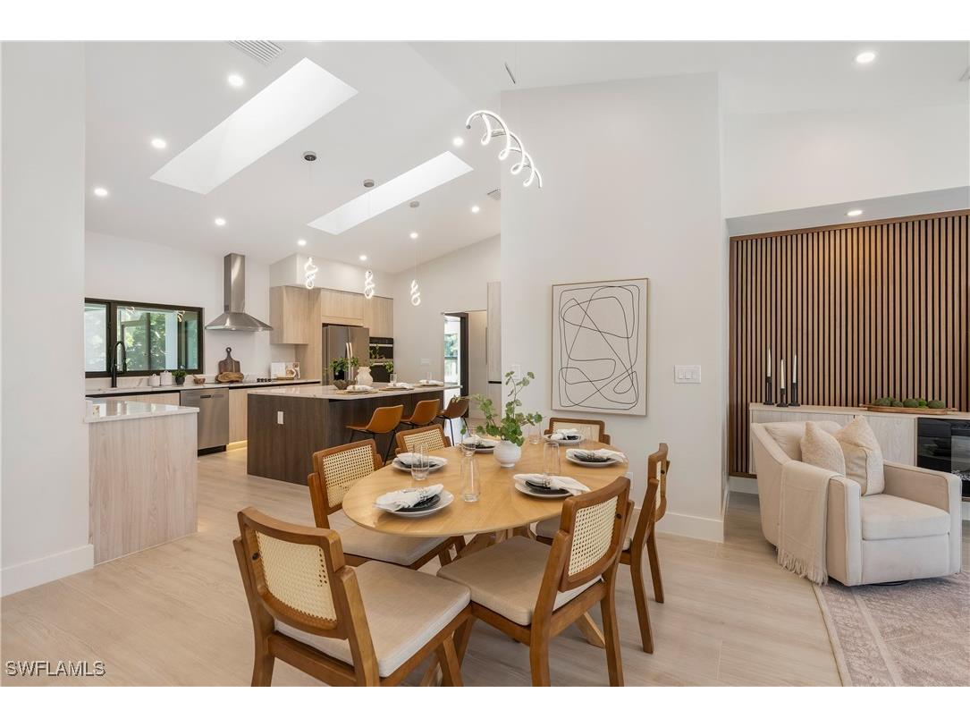 5105 Berkeley Drive Naples FL 34112 225077072 image22