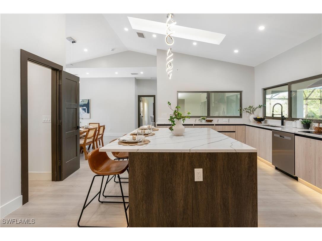 5105 Berkeley Drive Naples FL 34112 225077072 image28