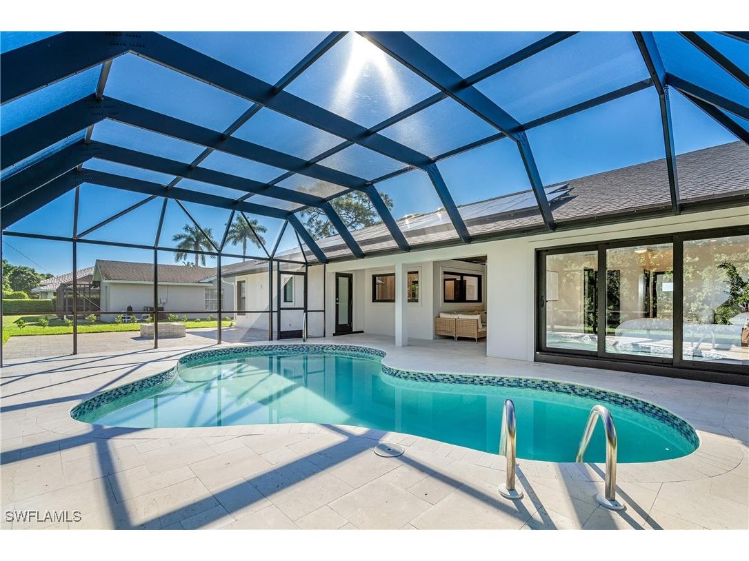 5105 Berkeley Drive Naples FL 34112 225077072 image37