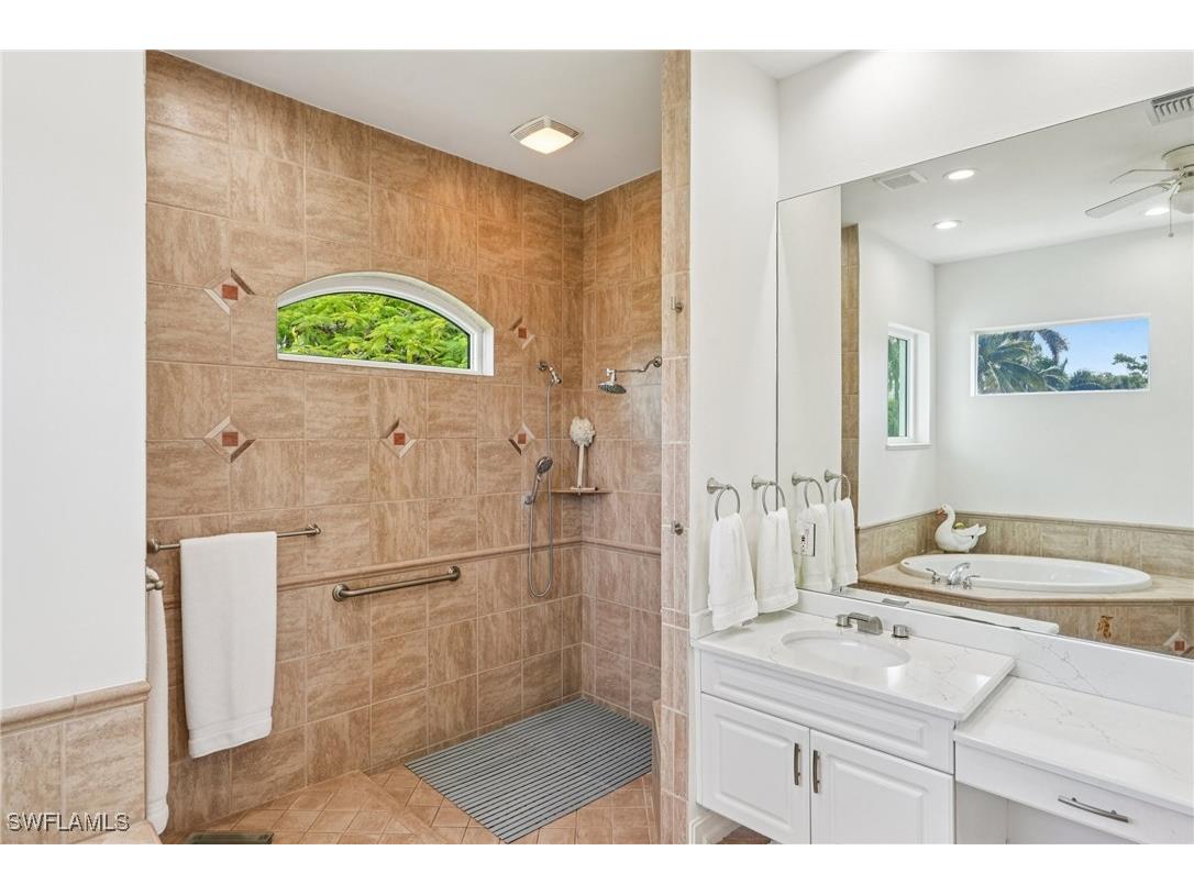 5106 Seahorse Avenue Naples FL 34103 225064813 image21