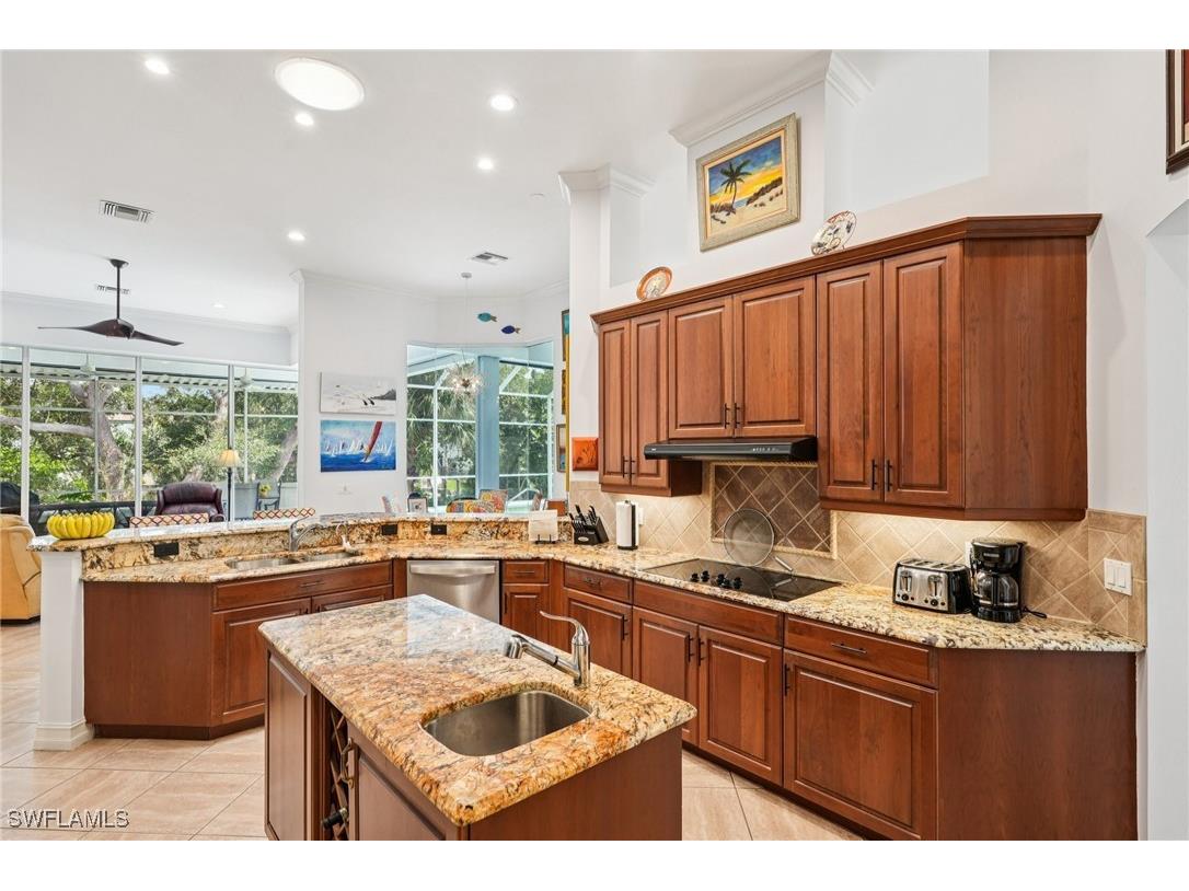 5106 Seahorse Avenue Naples FL 34103 225064813 image3