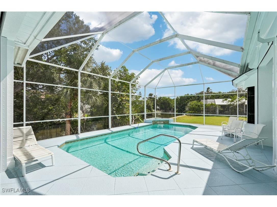 5106 Seahorse Avenue Naples FL 34103 225064813 image4