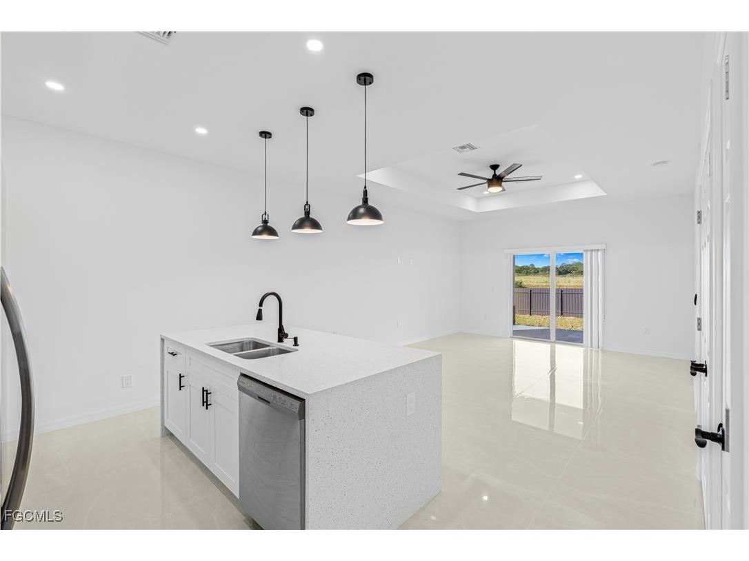 5107 Vera Avenue N Lehigh Acres FL 33971 2025015301 image10