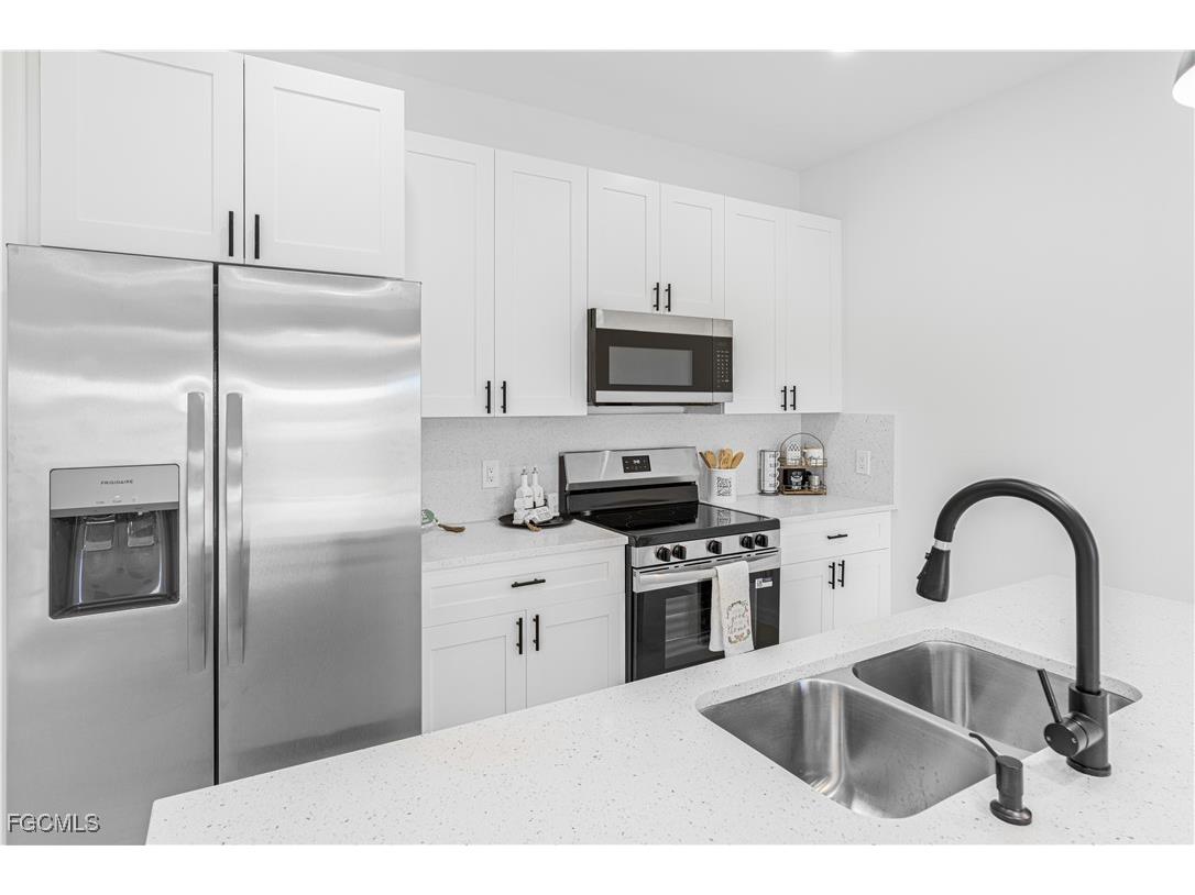 5107 Vera Avenue N Lehigh Acres FL 33971 2025015301 image13