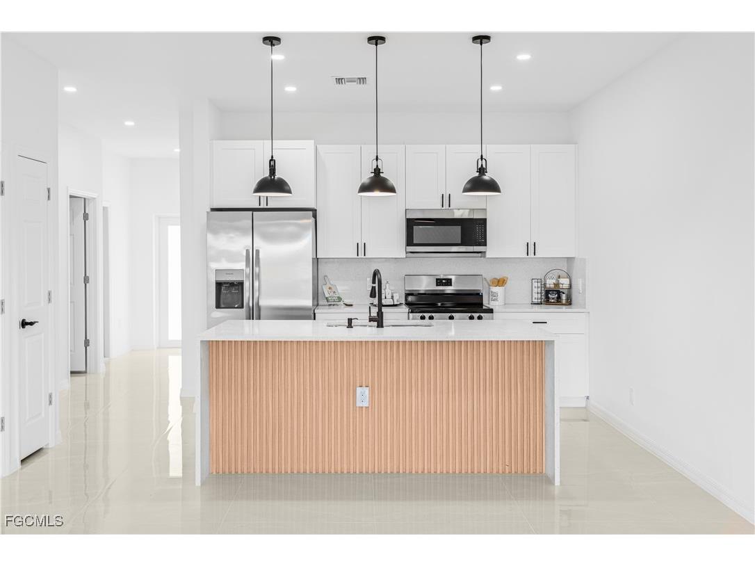 5107 Vera Avenue N Lehigh Acres FL 33971 2025015301 image18