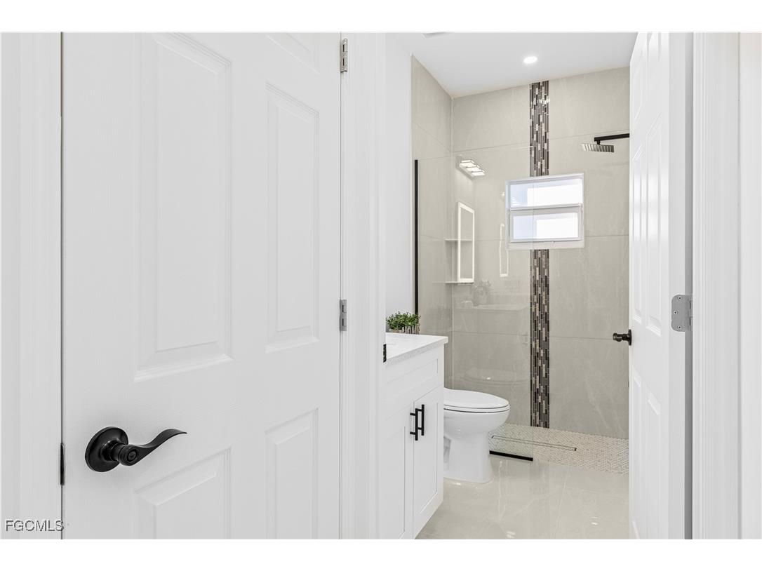 5107 Vera Avenue N Lehigh Acres FL 33971 2025015301 image24