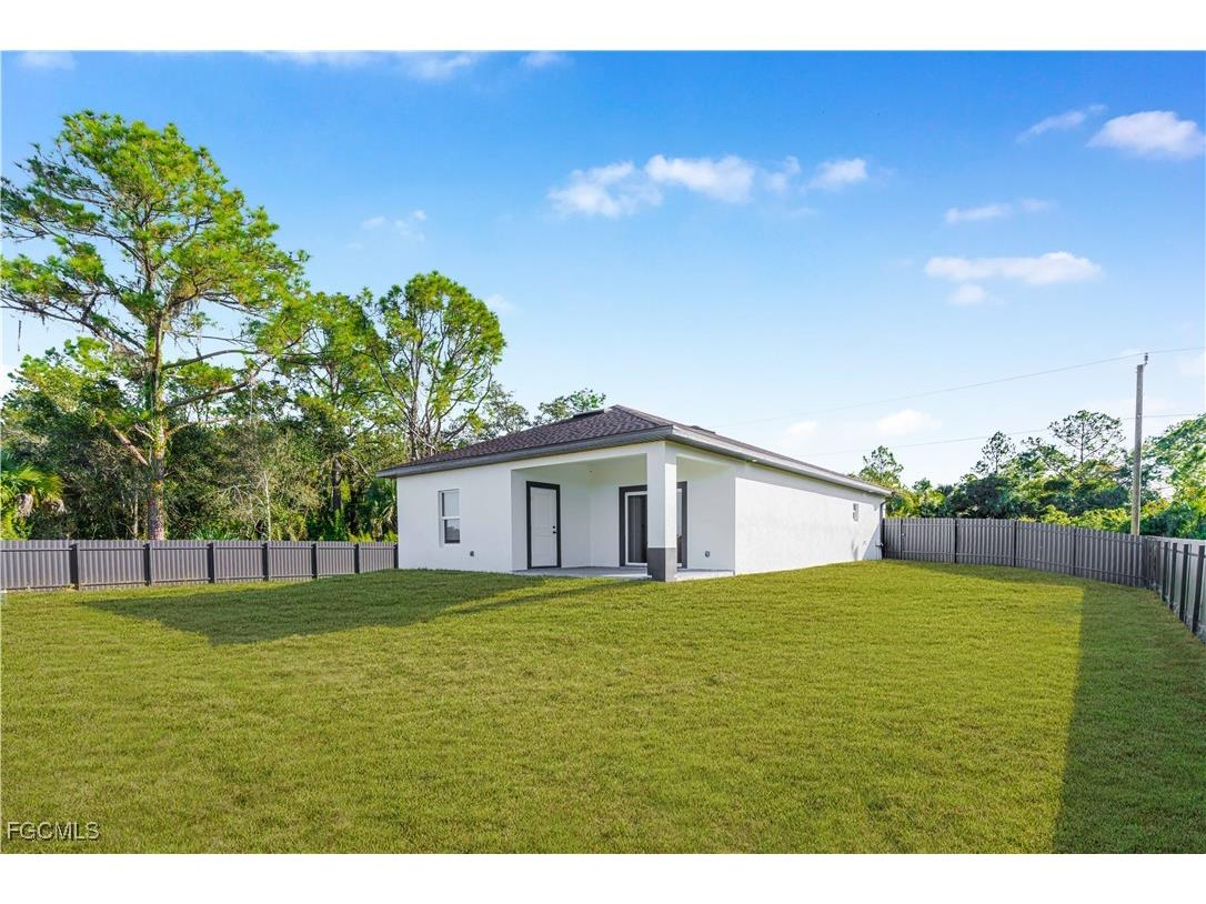 5107 Vera Avenue N Lehigh Acres FL 33971 2025015301 image36