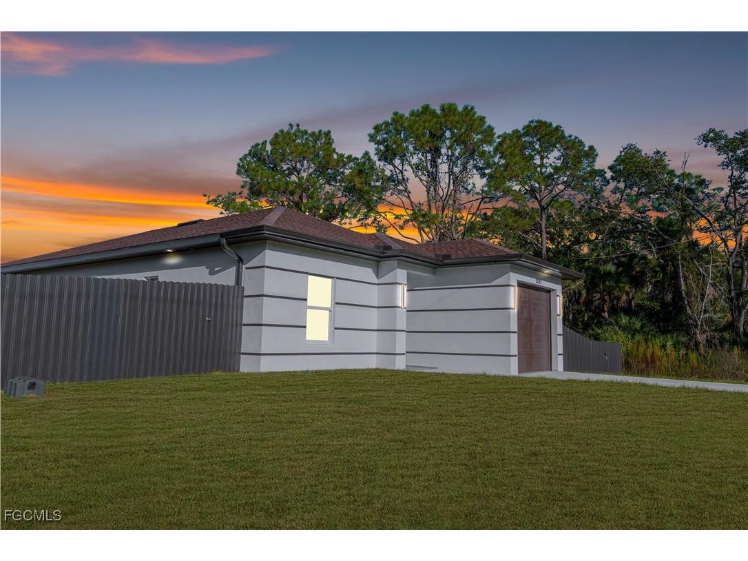 5107 Vera Avenue N Lehigh Acres FL 33971 2025015301 image4
