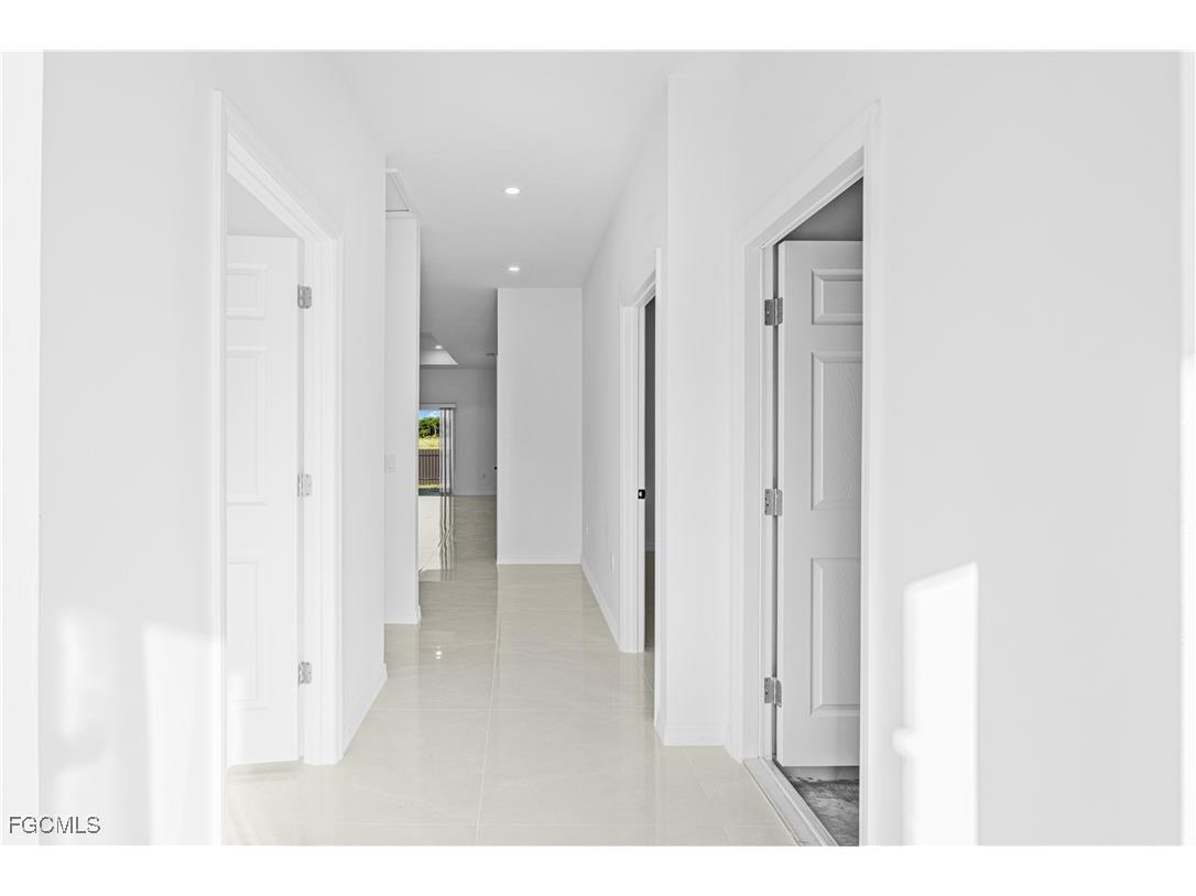 5107 Vera Avenue N Lehigh Acres FL 33971 2025015301 image7