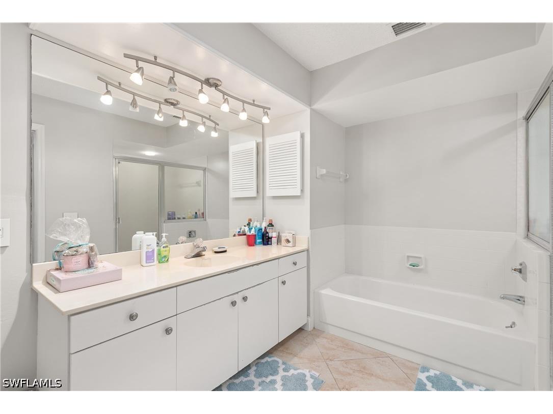 511 Club Side Drive #1-511 Naples FL 34110 226018547 image16