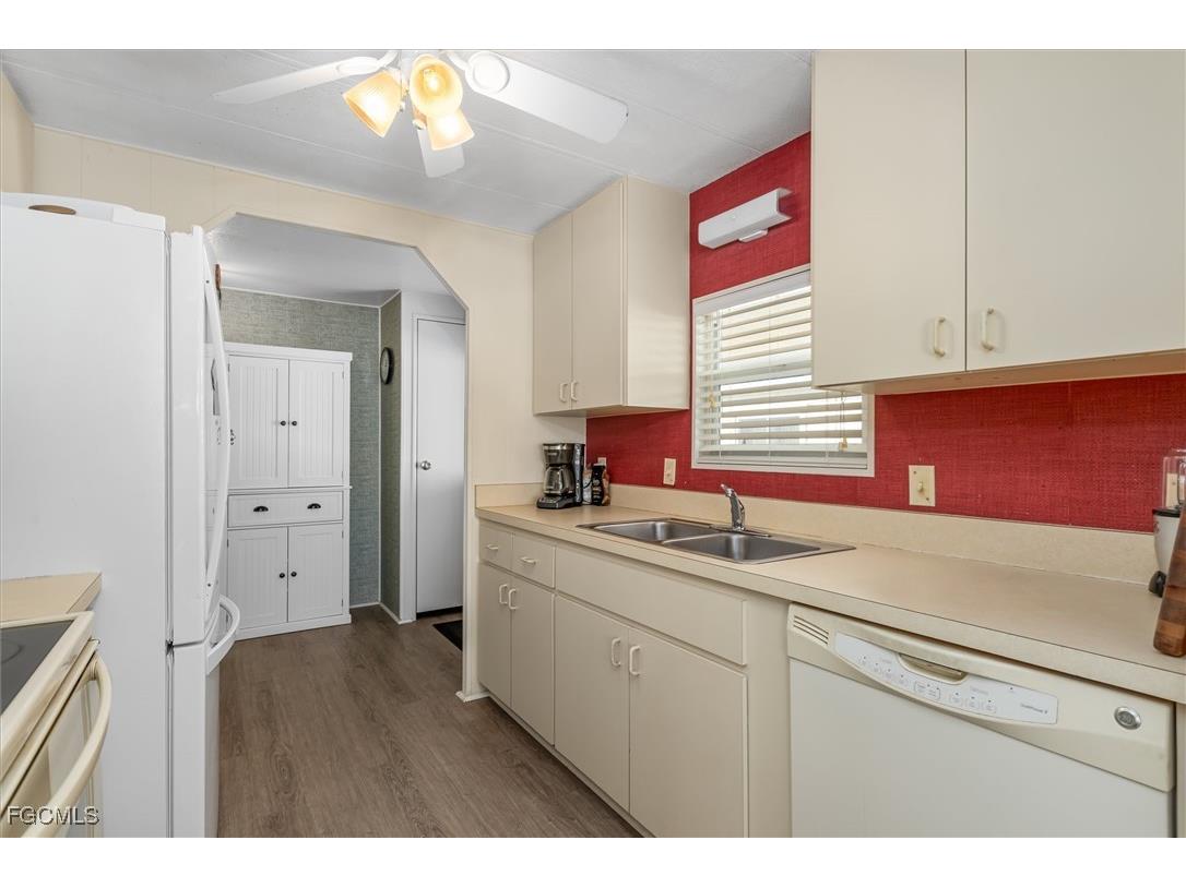 511 Crampton Lane North Fort Myers FL 33903 2025016777 image11