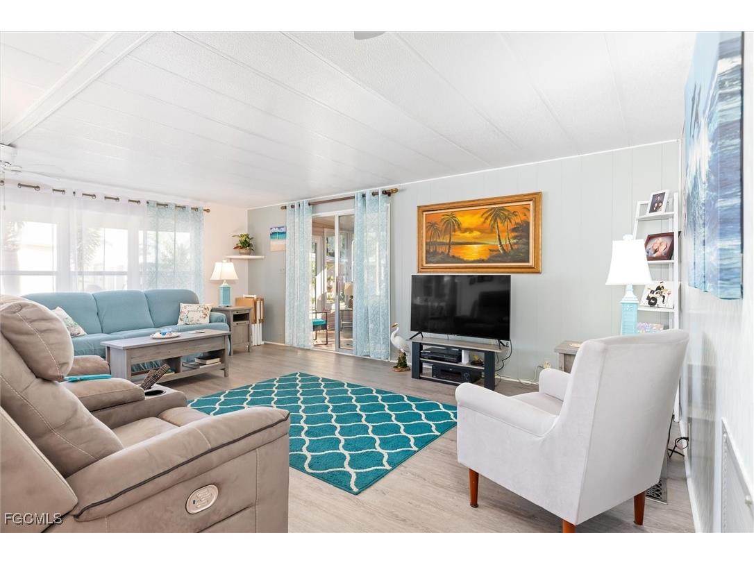 511 Crampton Lane North Fort Myers FL 33903 2025016777 image7