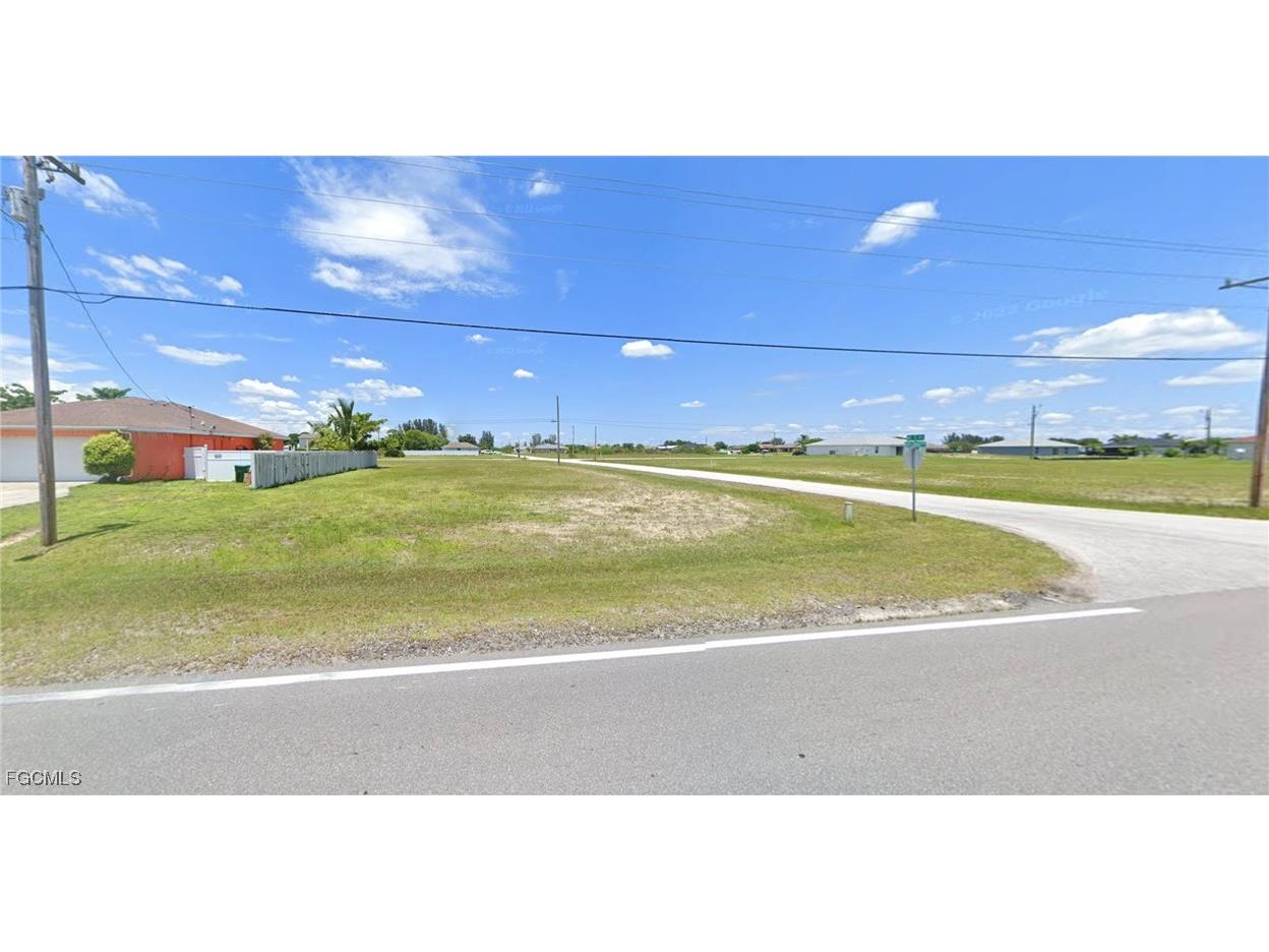 511 Diplomat Parkway E Cape Coral FL 33909 2025011968 image1