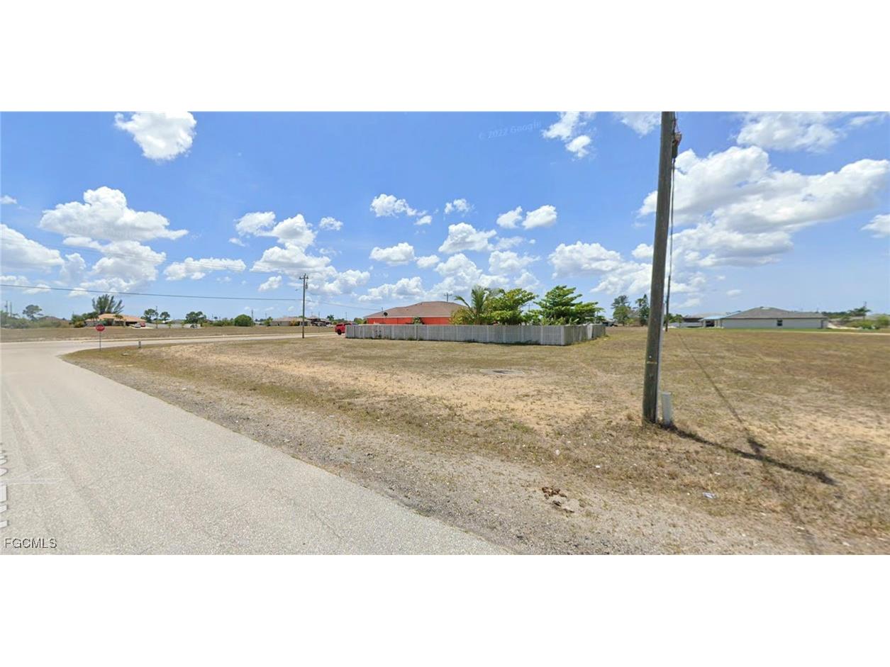 511 Diplomat Parkway E Cape Coral FL 33909 2025011968 image2