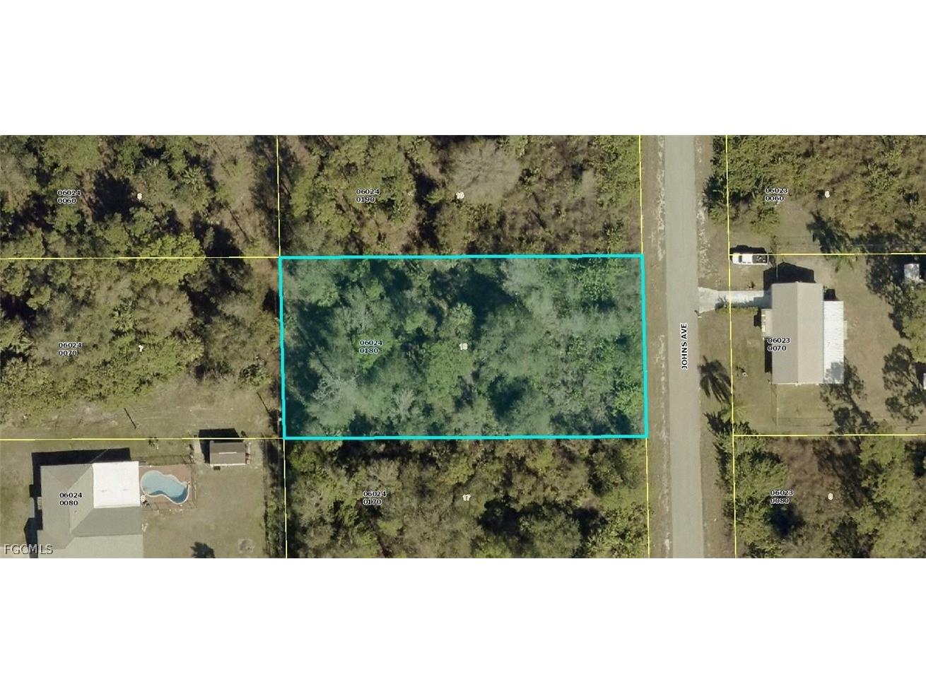 511 Johns Avenue Lehigh Acres FL 33972 2026013087 image1