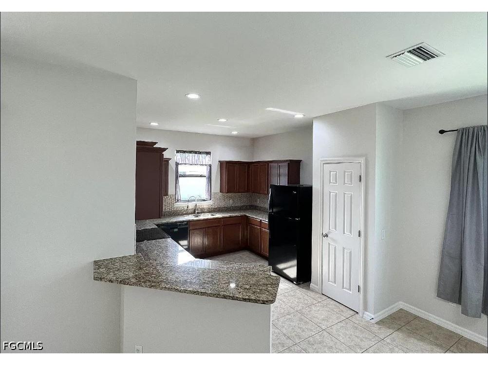 511 NE 19th Place Cape Coral FL 33909 2026021721 image3
