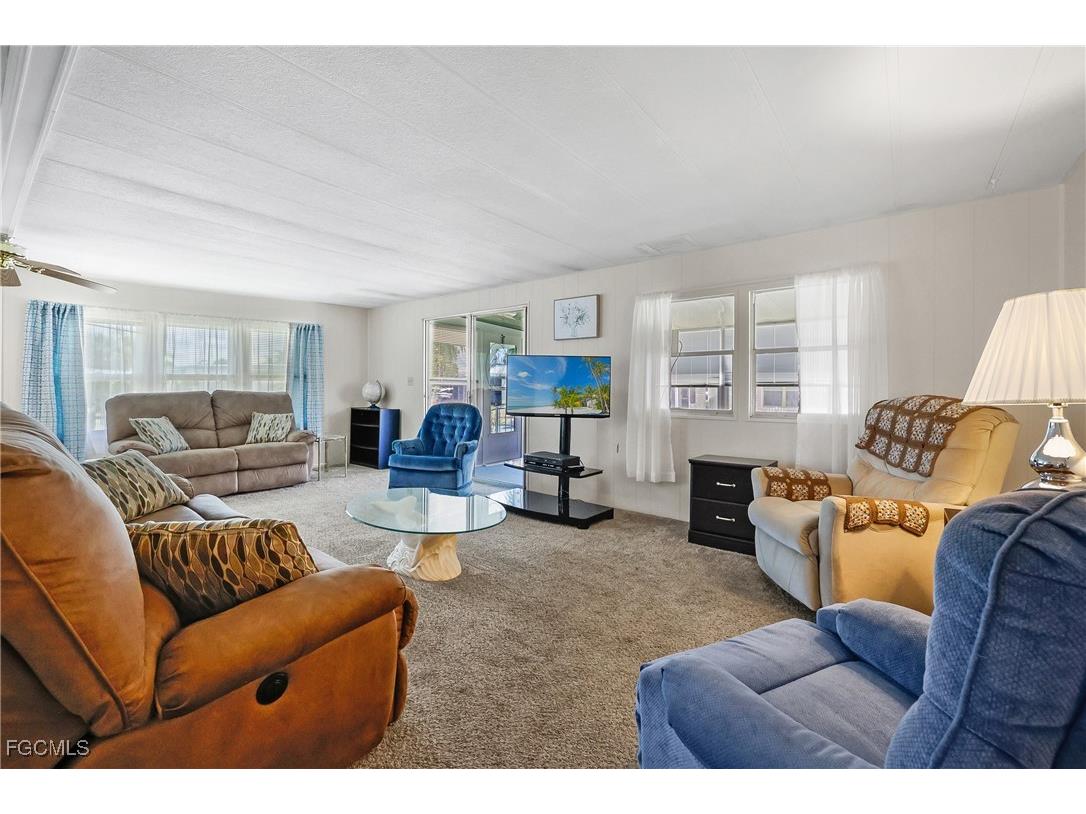 511 Pine Tree Court North Fort Myers FL 33917 2025016042 image13