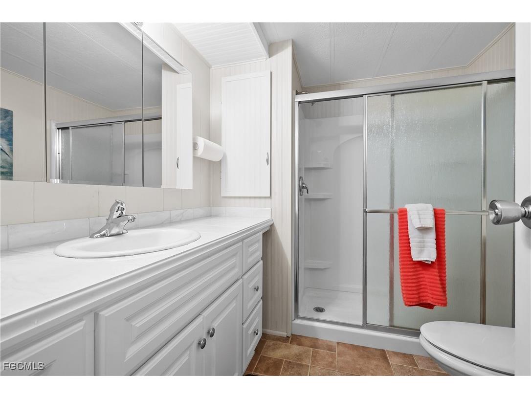 511 Pine Tree Court North Fort Myers FL 33917 2025016042 image17