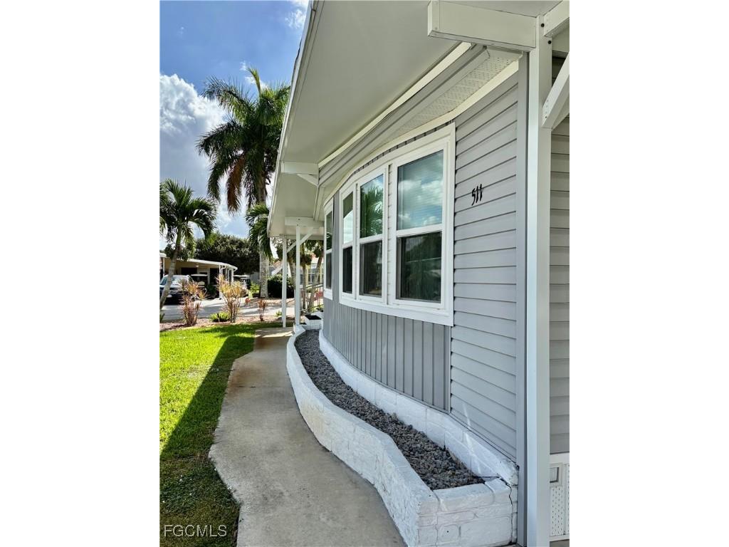 511 Pine Tree Court North Fort Myers FL 33917 2025016042 image4