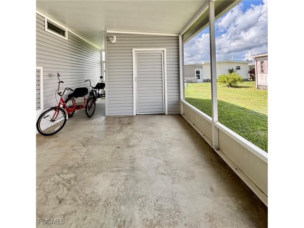511 Pine Tree Court North Fort Myers FL 33917 2025016042 image6