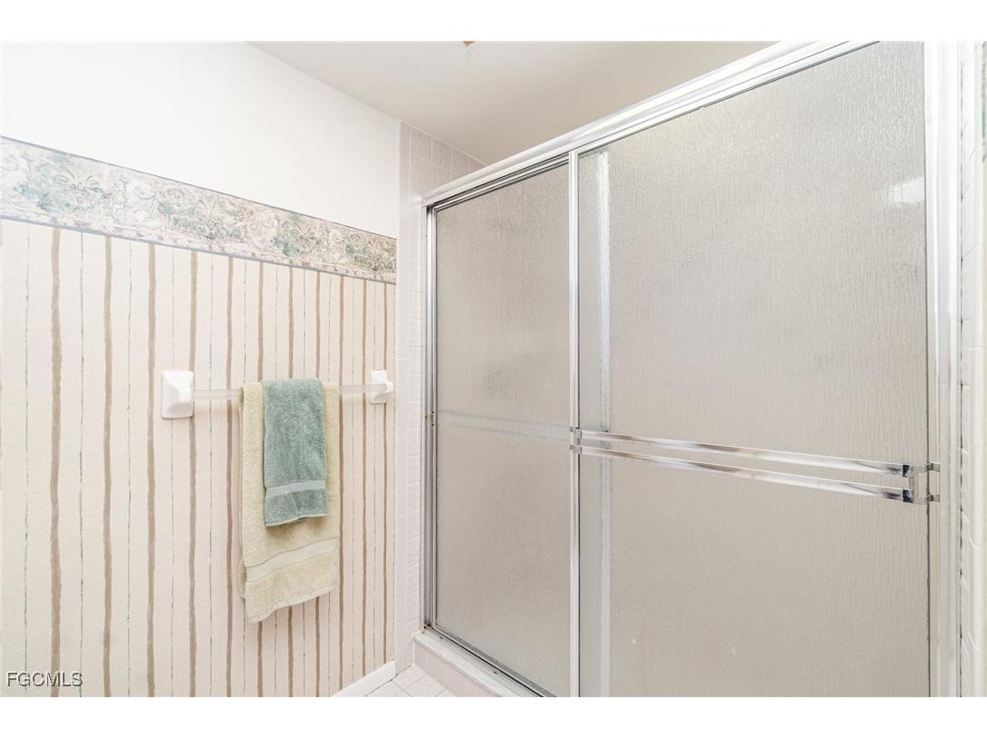 511 SE 43rd Street #105 Cape Coral FL 33904 2025019990 image14