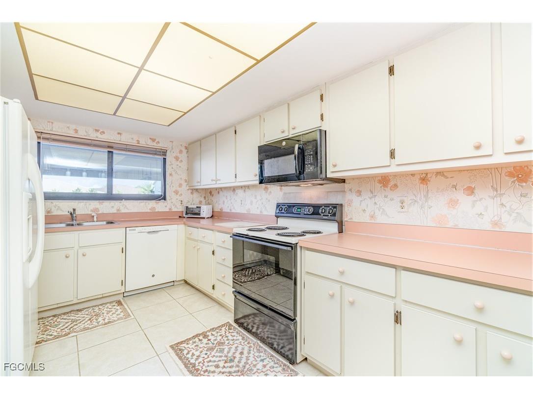 511 SE 43rd Street #105 Cape Coral FL 33904 2025019990 image4