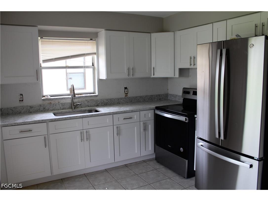 511 SE 5th Place #A - B Cape Coral FL 33990 2026018062 image13