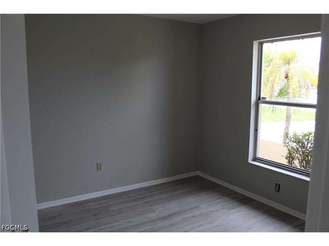 511 SE 5th Place #A - B Cape Coral FL 33990 2026018062 image7