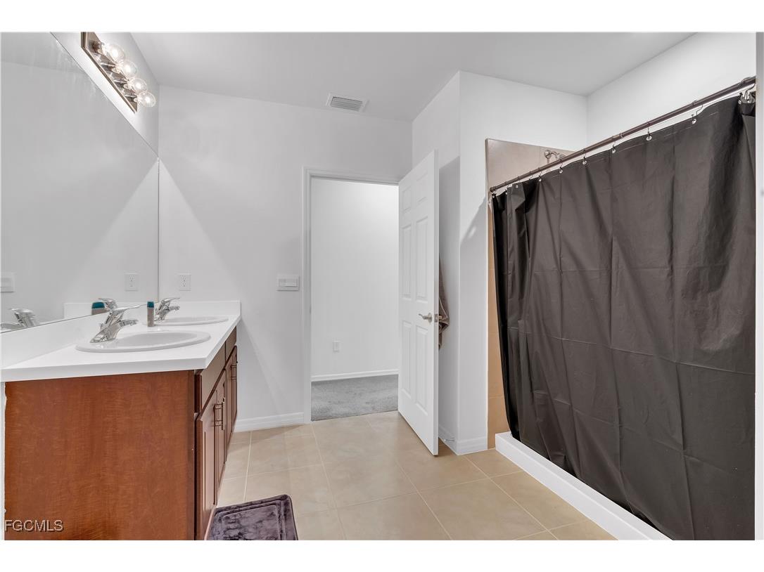 511 SW 26th Avenue Cape Coral FL 33991 2025009018 image22