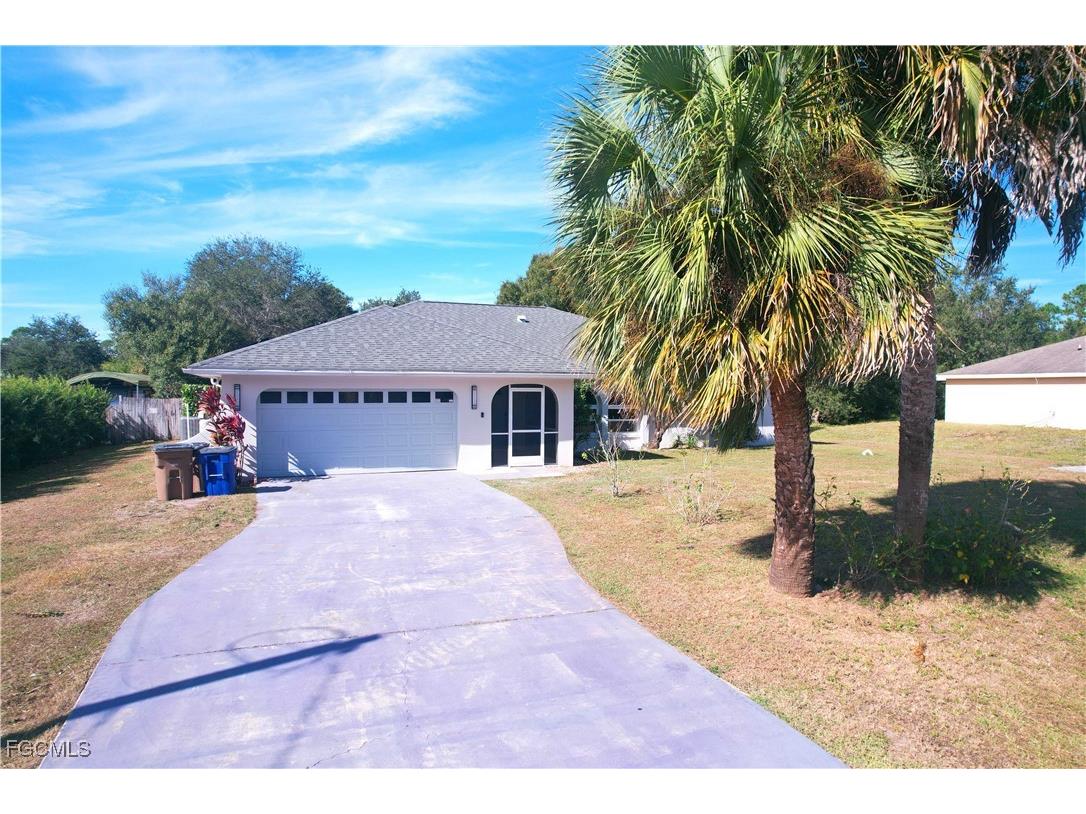 511 Washington Avenue Lehigh Acres FL 33972 2025023171 image2