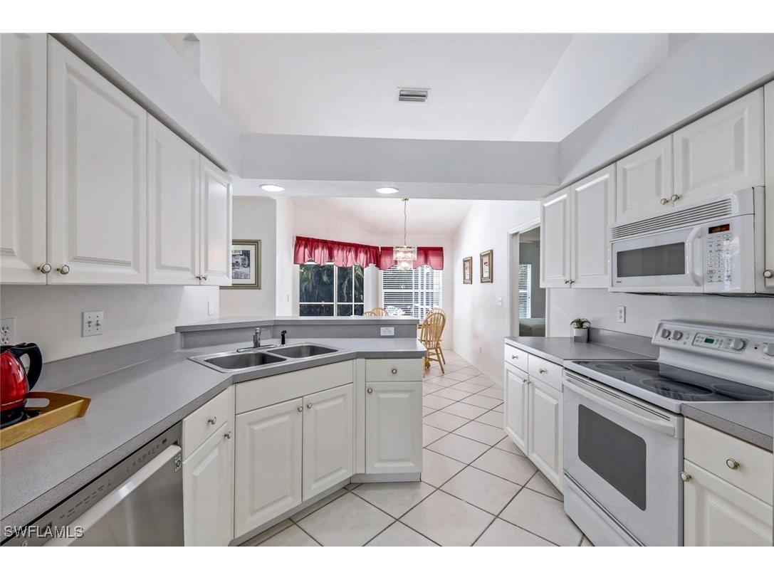 5110 Brixton Court Naples FL 34104 225076323 image7
