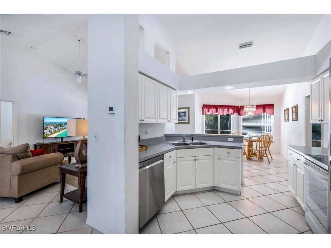 5110 Brixton Court Naples FL 34104 225076323 image9