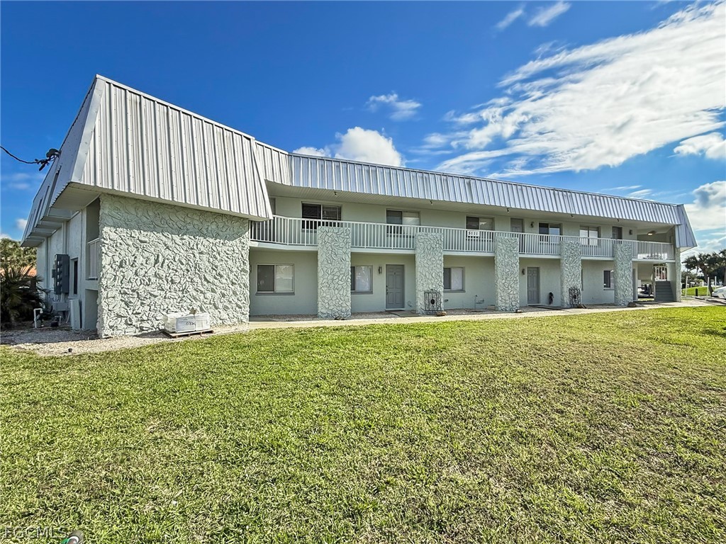 5111 Manor Court #4 Cape Coral FL 33904 2026008319 image3