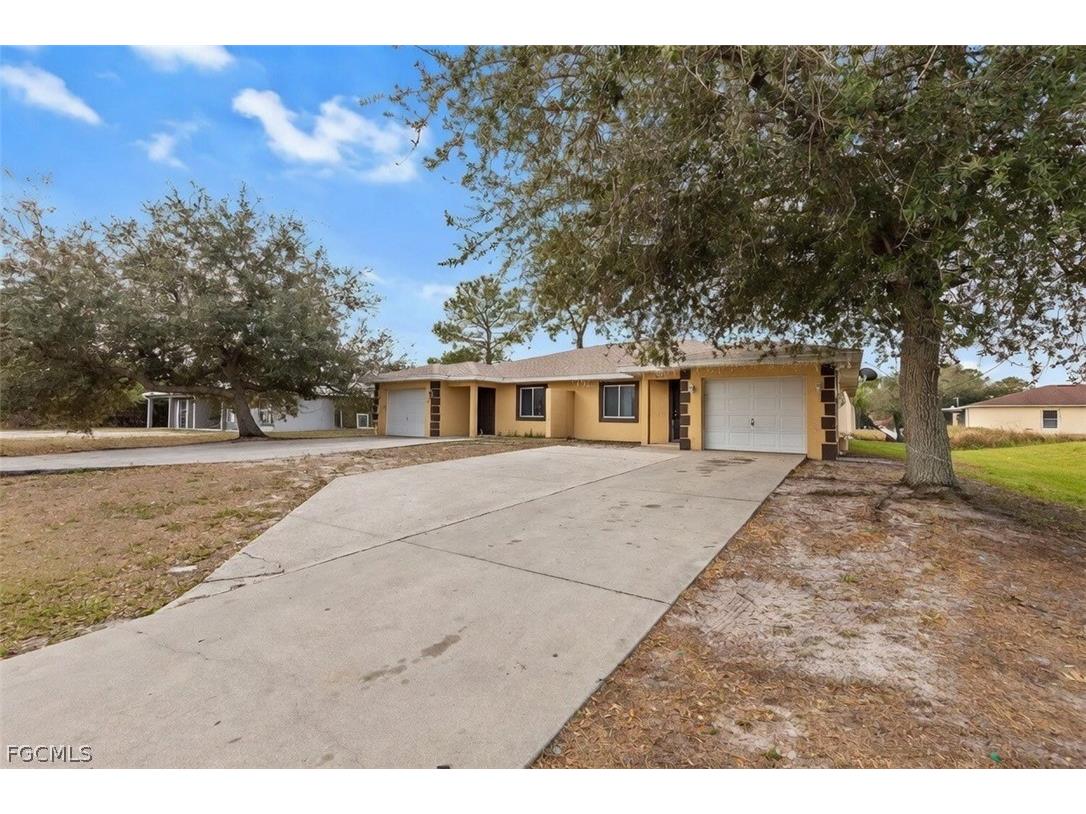 5113/5115 24th Street SW Lehigh Acres FL 33973 2026004595 image2