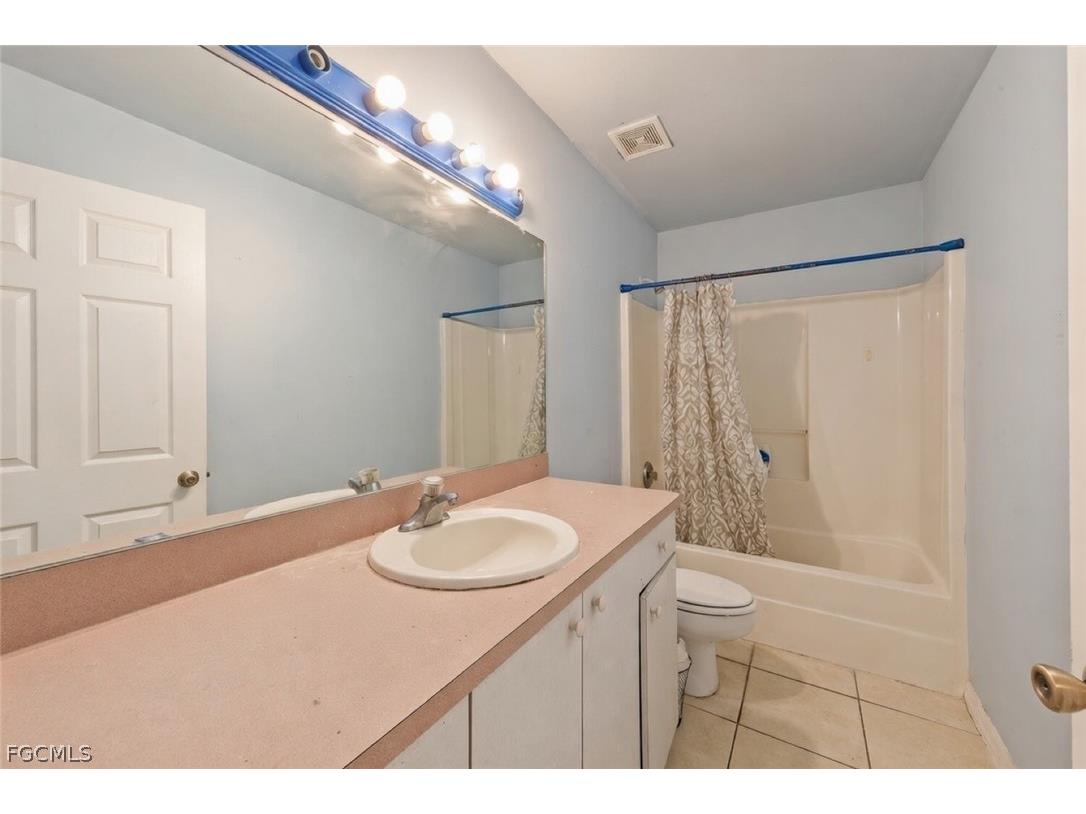 5113/5115 24th Street SW Lehigh Acres FL 33973 2026004595 image8