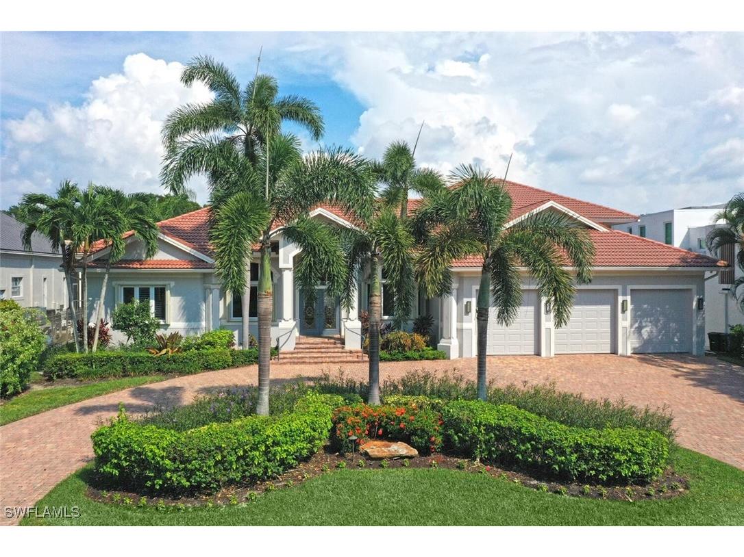 5116 Starfish Avenue Naples FL 34103 224080175 image1