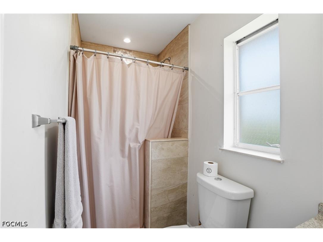5117 Rutland Court Cape Coral FL 33904 2026018971 image25