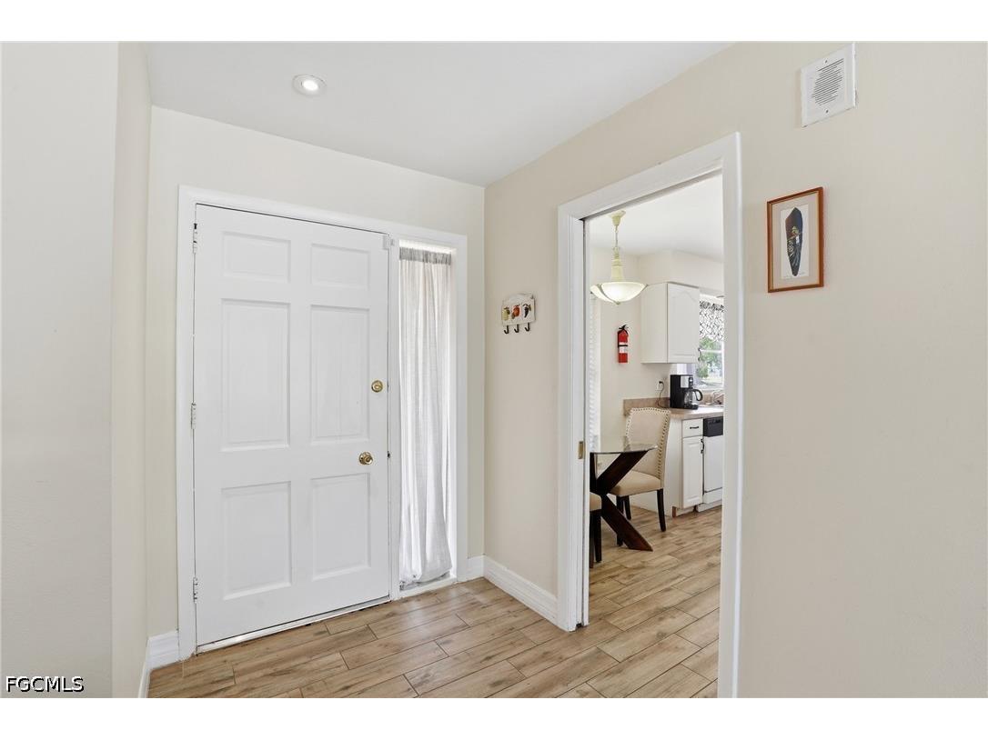 5117 Rutland Court Cape Coral FL 33904 2026018971 image28