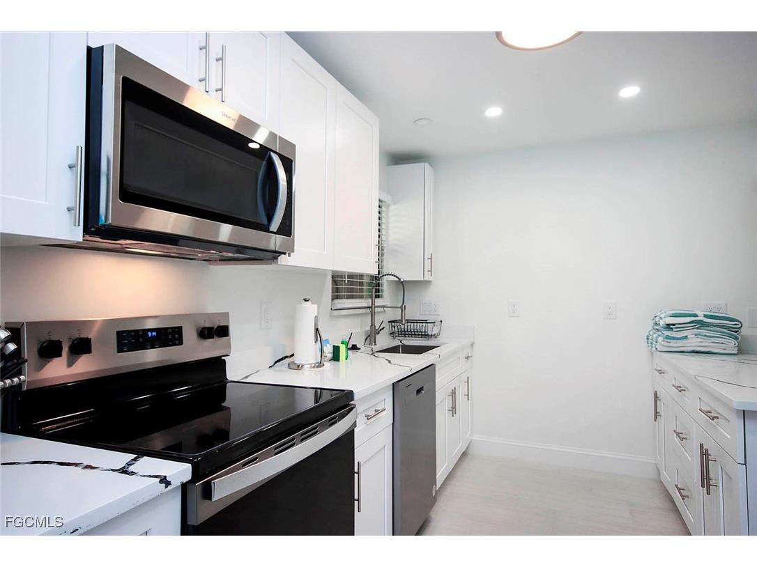 5117 Sea Bell Road #A102 Sanibel FL 33957 2025023131 image12