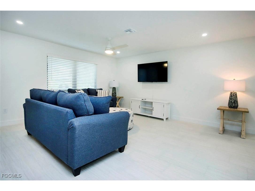 5117 Sea Bell Road #A102 Sanibel FL 33957 2025023131 image6