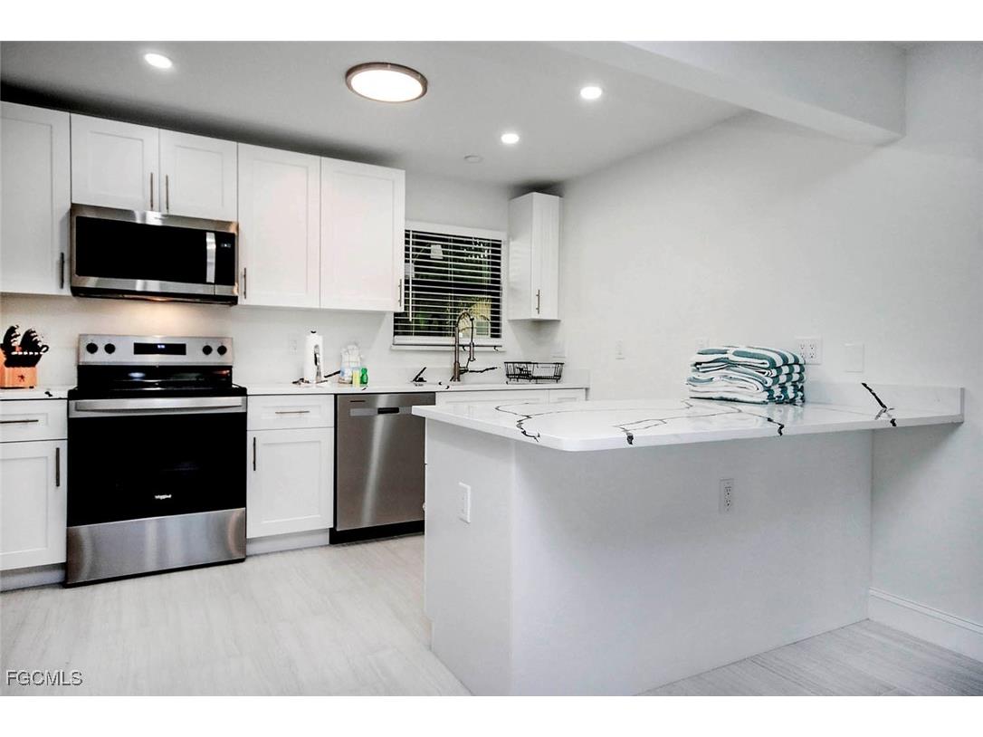 5117 Sea Bell Road #A102 Sanibel FL 33957 2025023131 image7