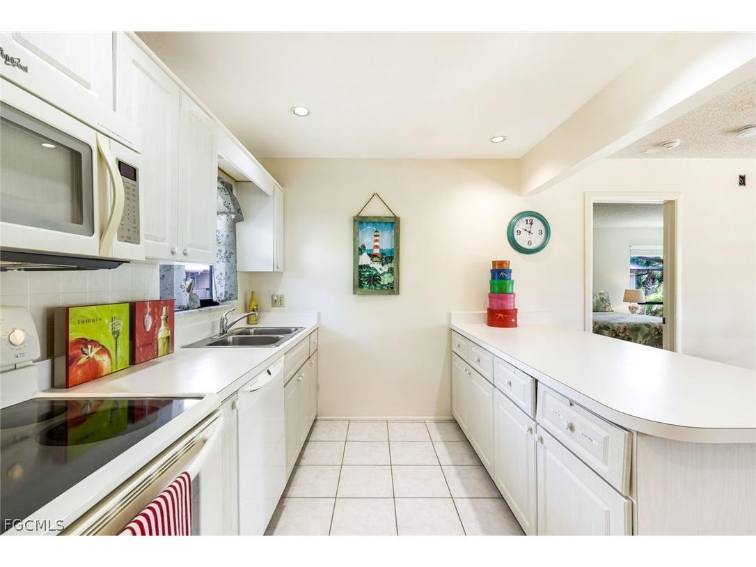 5117 Sea Bell Road #A201 Sanibel FL 33957 2026008994 image9