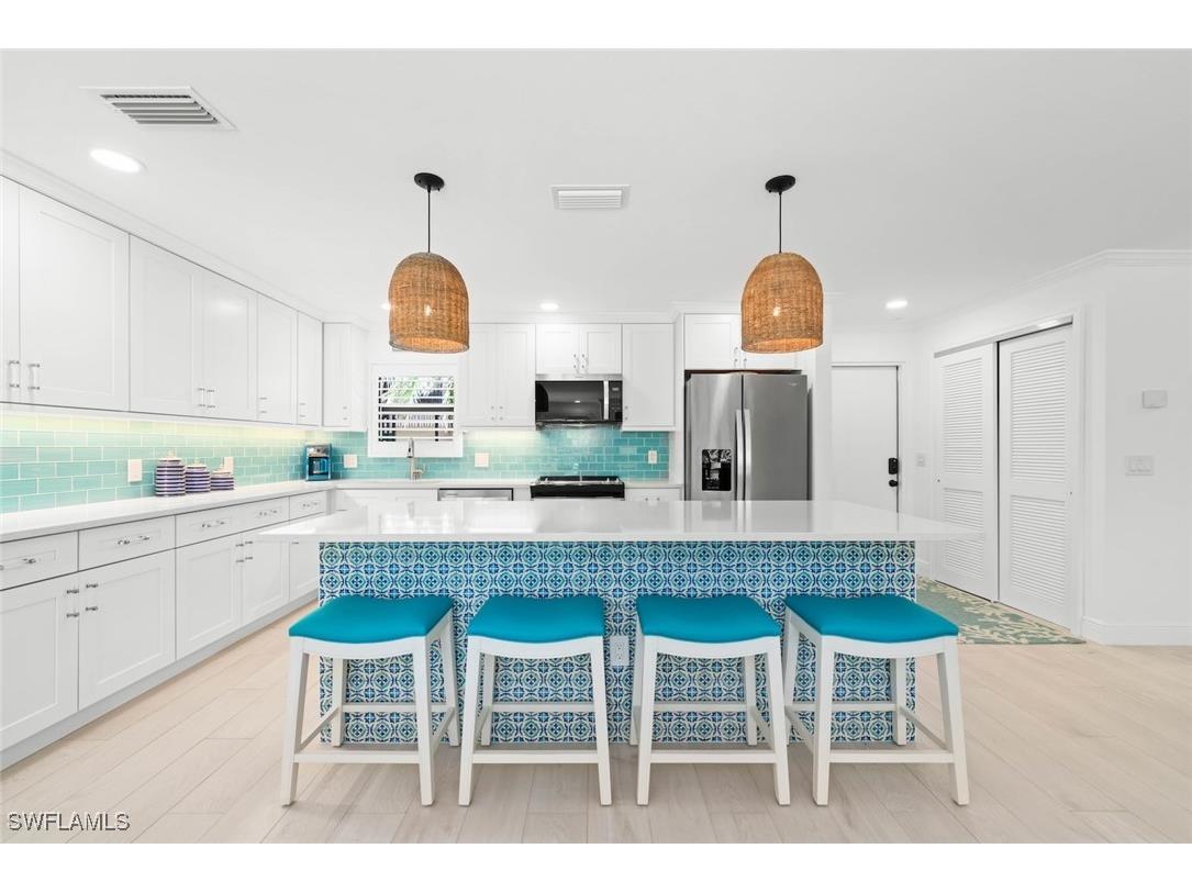 5117 Sea Bell Road #D105 Sanibel FL 33957 225028444 image1