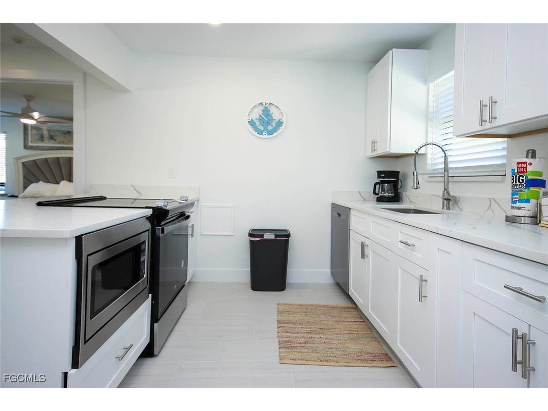 5117 Sea Bell Road #E103 Sanibel FL 33957 2025023136 image8