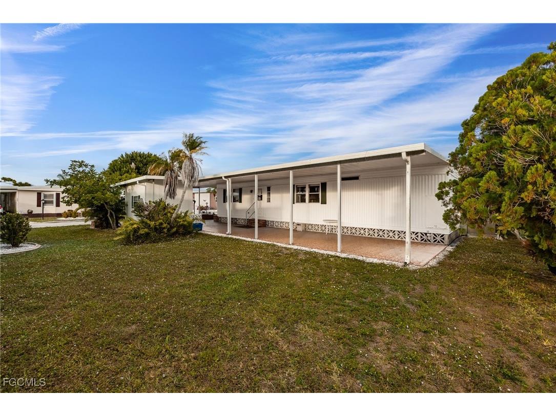 512 Crampton Lane North Fort Myers FL 33903 2026002692 image32