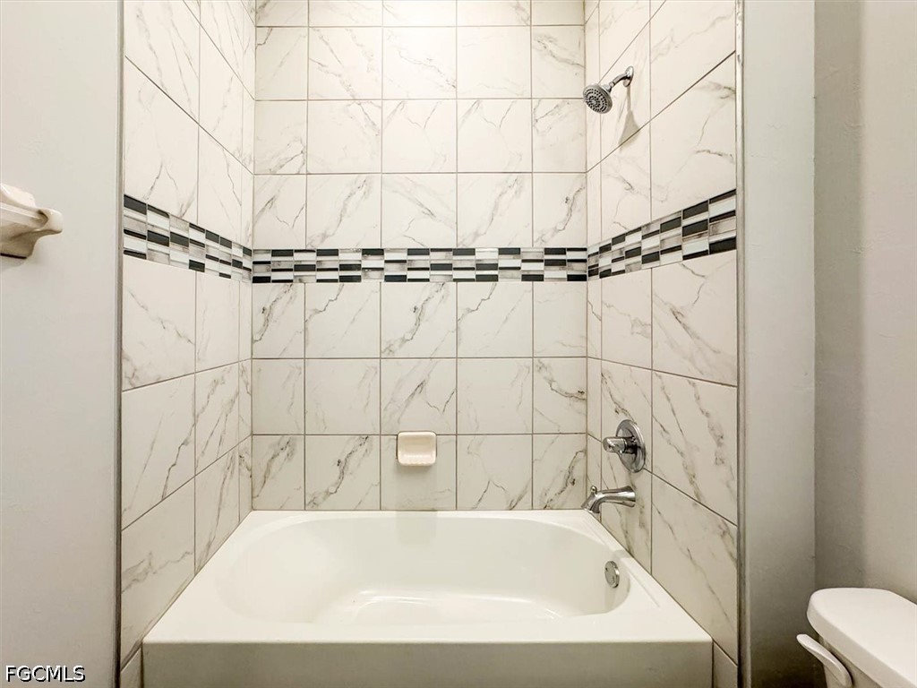 512 NW 25th Avenue Cape Coral FL 33993 2026025291 image30
