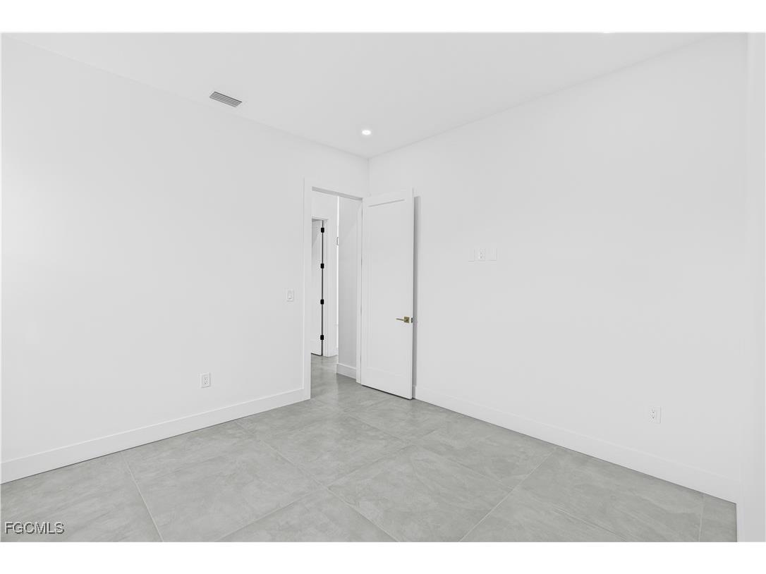 512 NW 35th Place Cape Coral FL 33993 224092938 image25