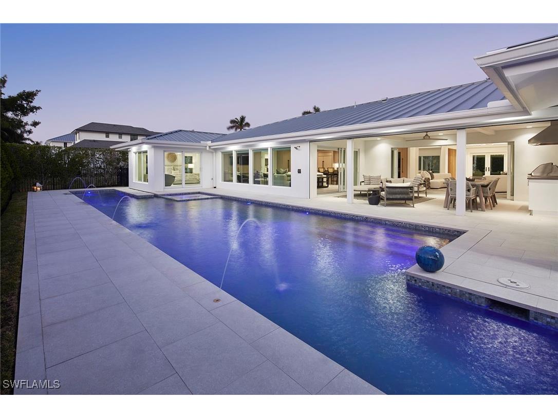 512 Neapolitan Lane Naples FL 34103 224101502 image1