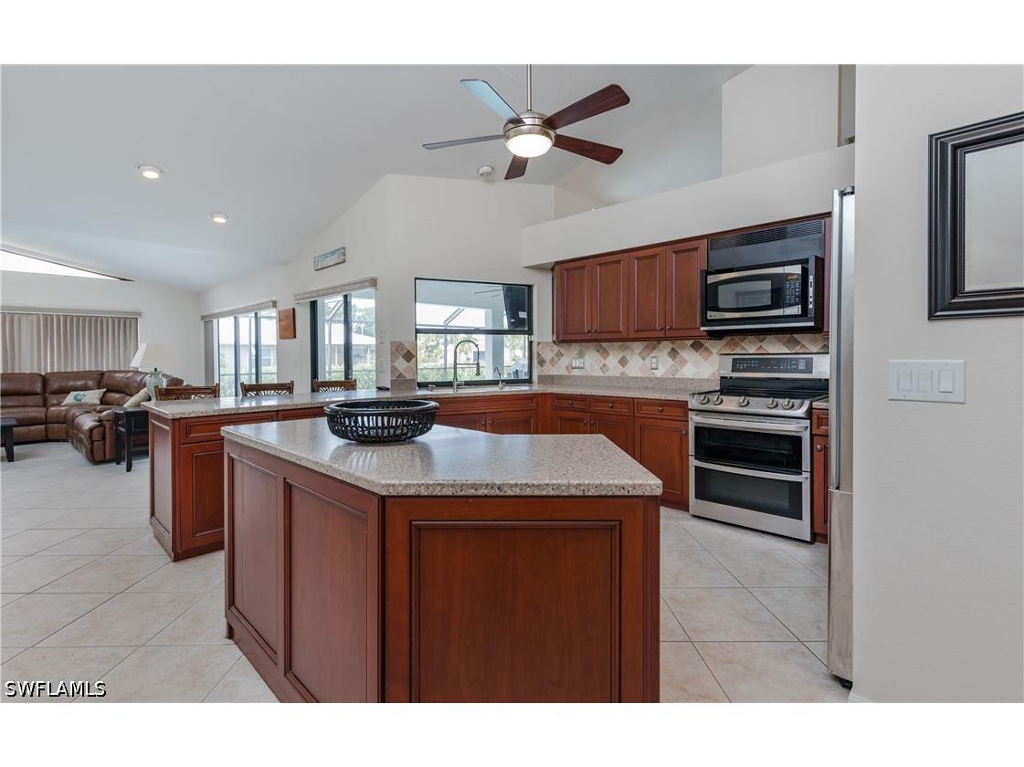 512 SE 33rd Terrace Cape Coral FL 33904 226017903 image10